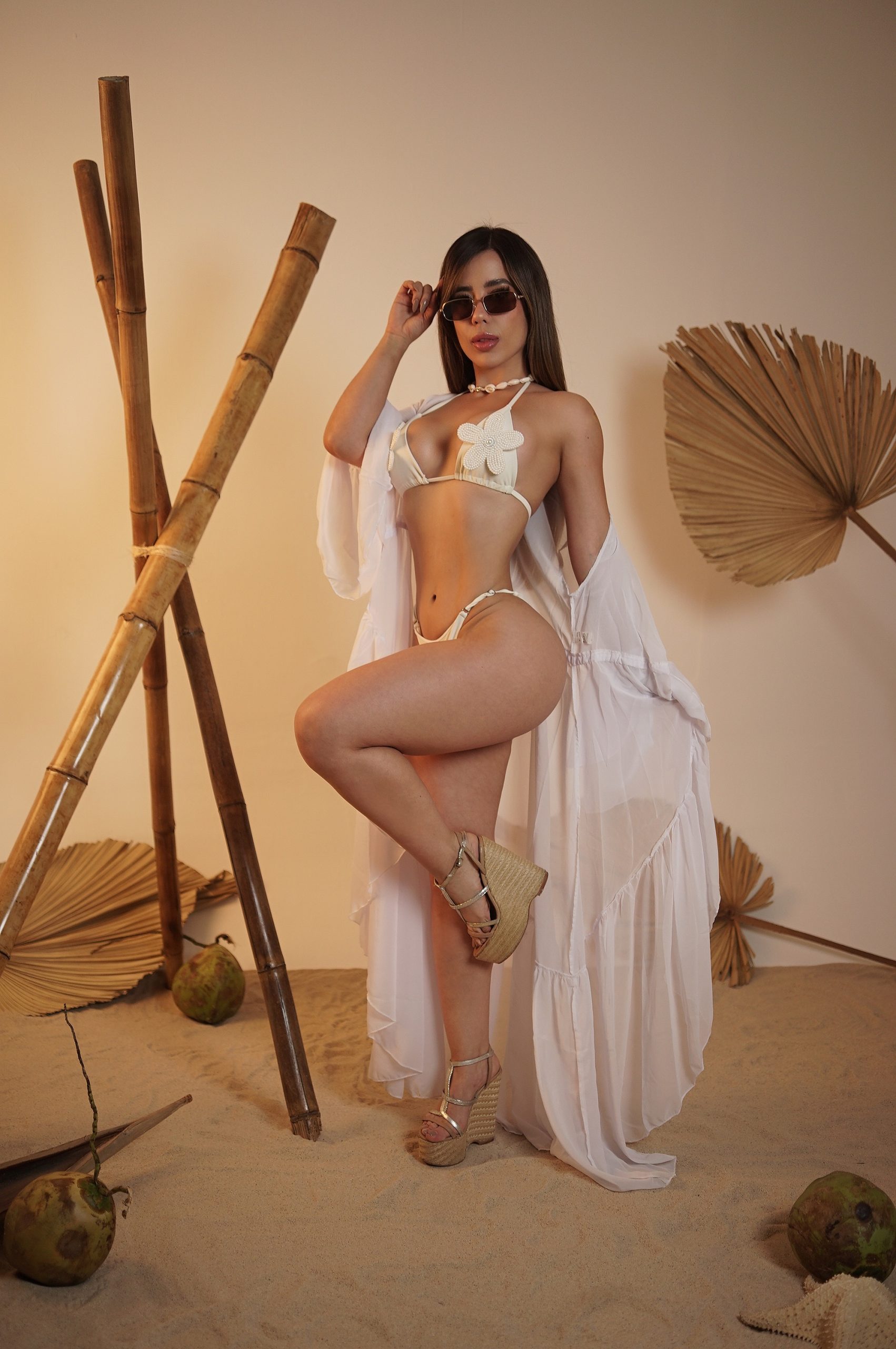 Mirna "bikini"